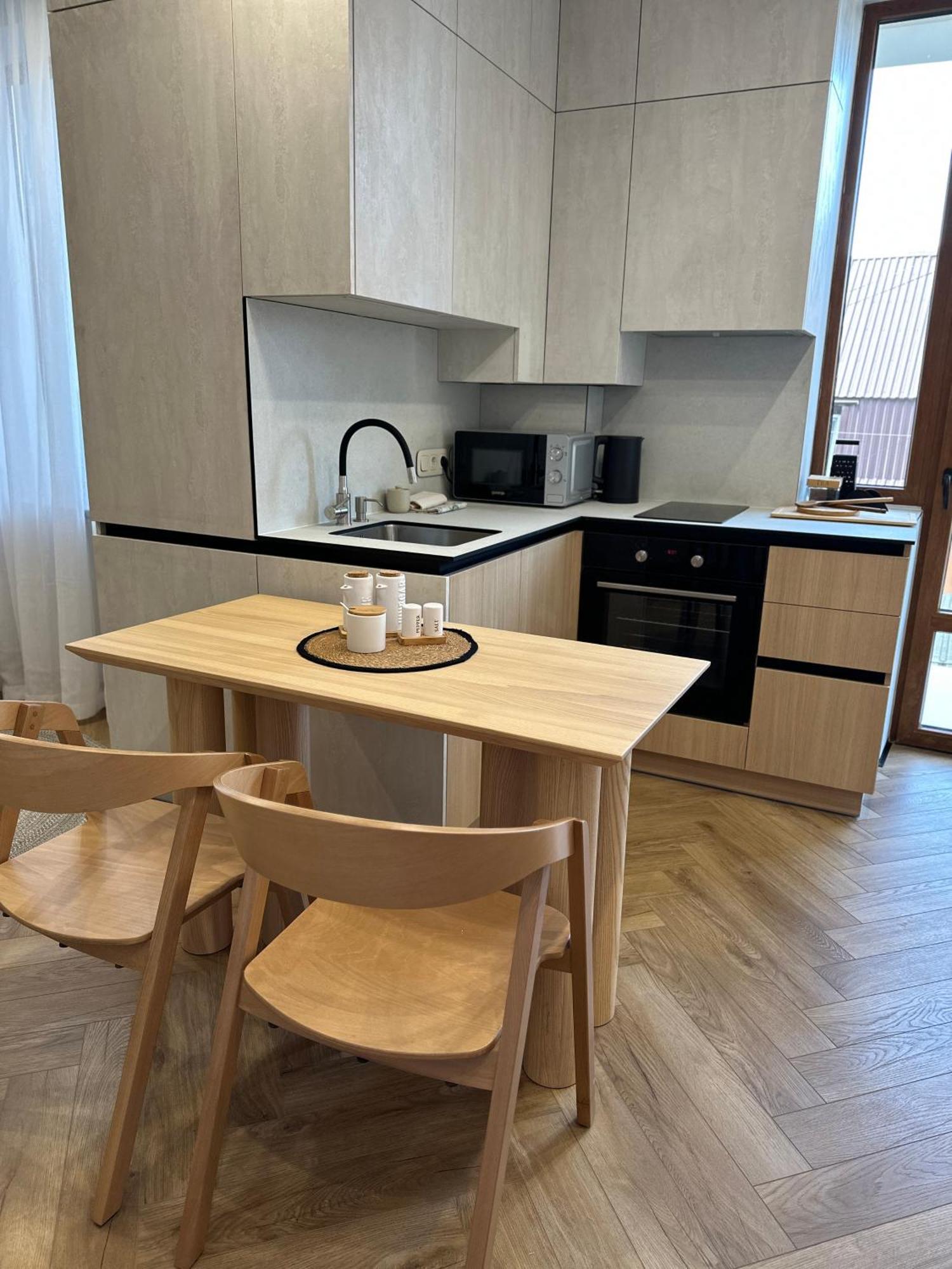 Other Apartments Ivano-Frankivsk Ngoại thất bức ảnh
